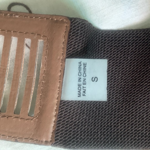 BRINGING IT BACK - Birdcage Belt - Picture 3 of 4